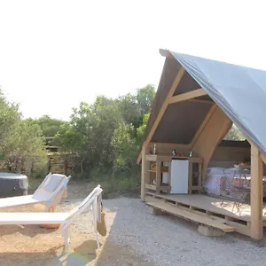 Glamping San Bart Luxe tent San Vincenzo