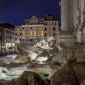 Trevi Ab Aeterno - Amazing View Of The Trevi Fountain , Roma Italia