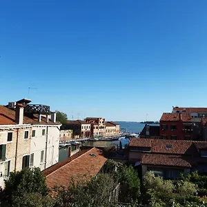 Sunrise In Giudecca Apartment Venedig